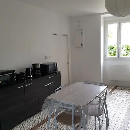 2 - 3 Minutes Du Futuroscope Chasseneuil-du-Poitou