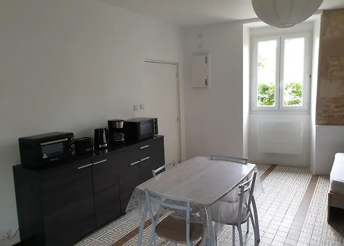 2 - 3 Minutes Du Futuroscope Chasseneuil-du-Poitou