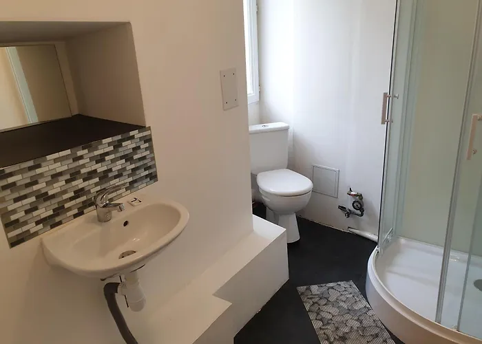 2 - 3 Minutes Du Futuroscope